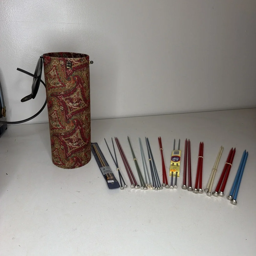 Large Lot VTG Boye / Susan Bates Knitting Needles crochet hooks & Case 28 Count